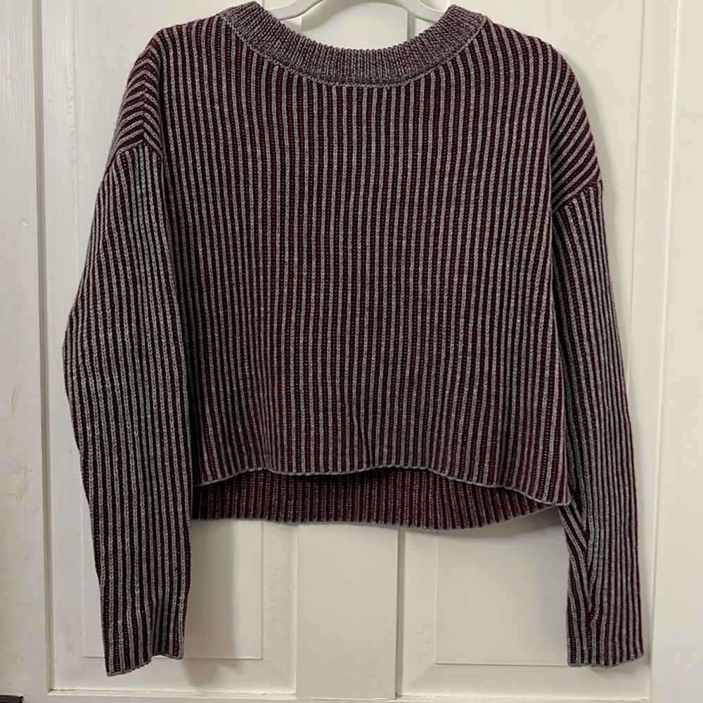 Crop sweater